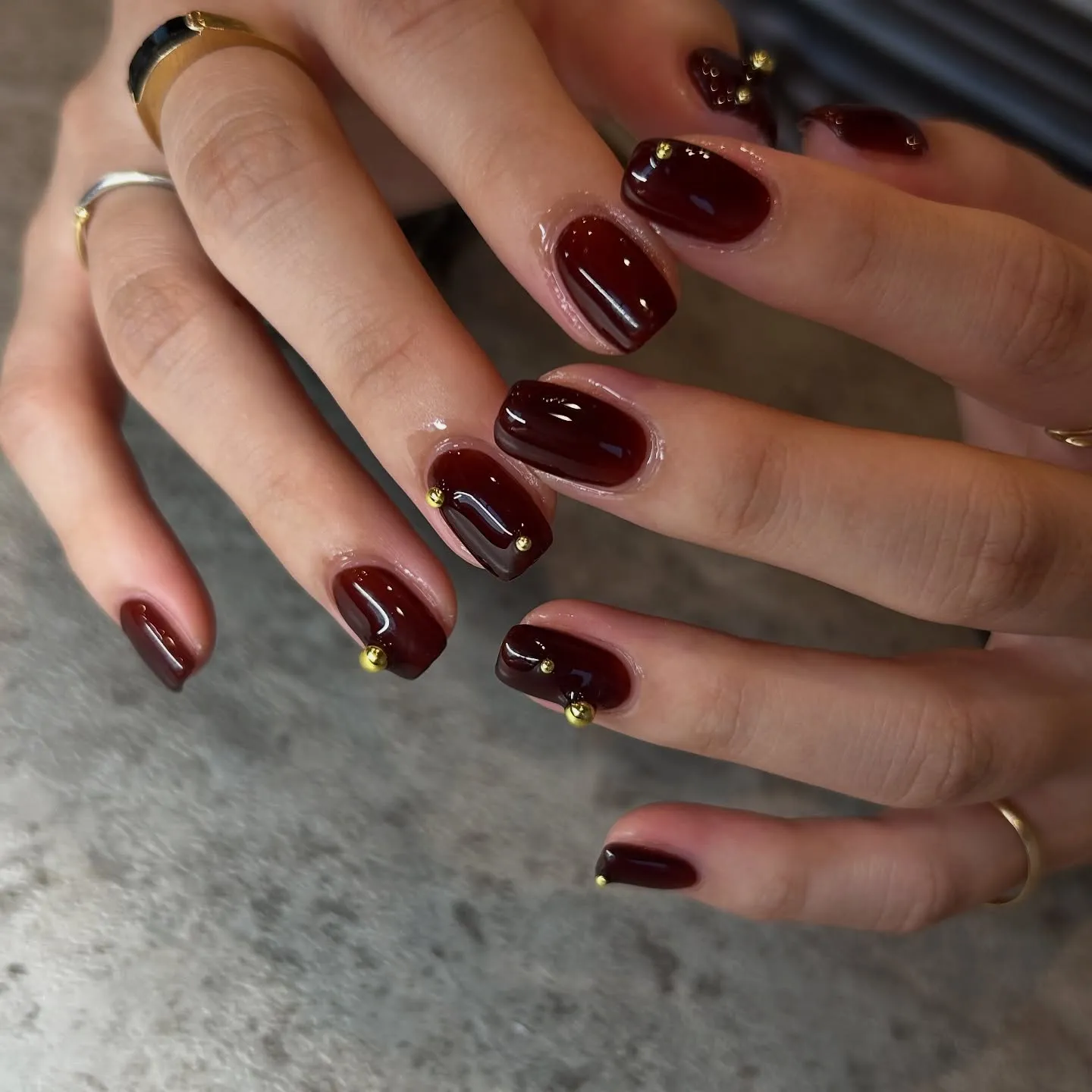 Bordeaux ✖︎ gold