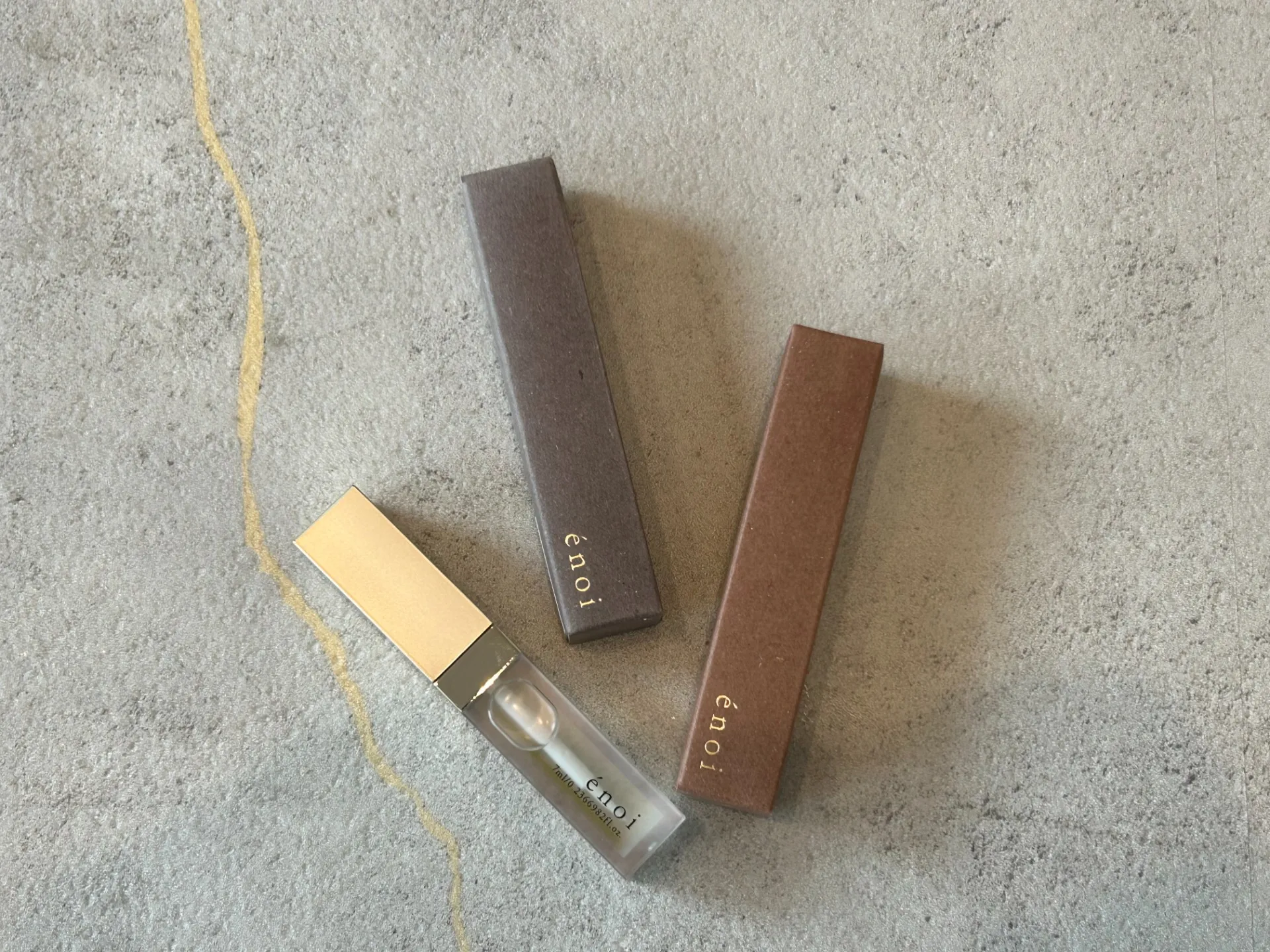 enoi キューティクルオイル