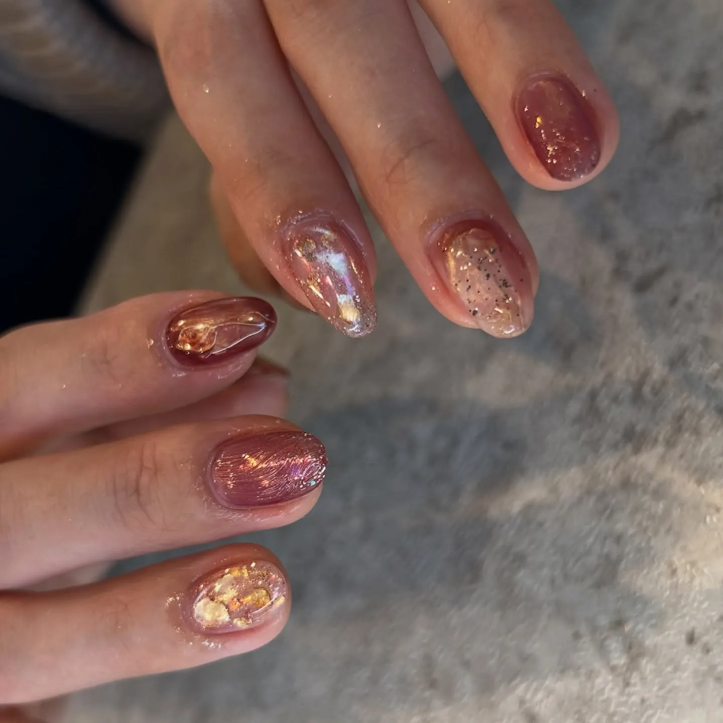 濃いめくすみピンク×ゴールド